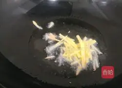 Illustration of how to make hand-shredded cabbage 2