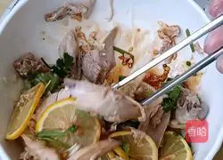 Lemon Shredded Chicken Recipe Illustration 6