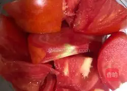 Illustration of how to make fried potato slices with green pepper 3