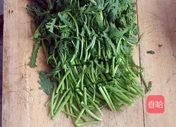 Illustration of how to make stir-fried chrysanthemum chrysanthemum 1