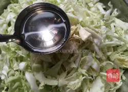 Illustration of how to make cold cabbage 4