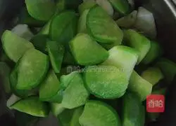 Illustration of how to make radish and mushroom stew 6