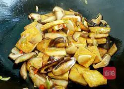 Illustration of how to cook tofu with mushrooms 8