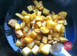 Illustration of how to make shredded sweet potatoes 7