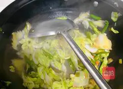 Illustration of how to make spicy and sour cabbage 6