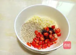 Illustration of how to make spicy kelp shreds 2