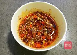 Illustration of how to make spicy kelp shreds 3