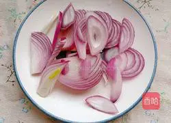 Illustration of how to stir-fry seasonal vegetables with olive oil 2