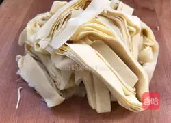 Illustration of making tofu skin 2