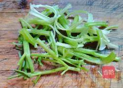 Illustration of how to make stir-fried soybean sprouts 5