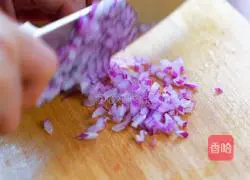 The most popular side dish in Korean cuisine - pickled perilla leaves, an absolute must-have for rice.Illustration 3