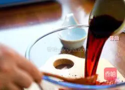 The most popular side dish in Korean cuisine - pickled perilla leaves, an absolute must-have for rice.Recipe 7