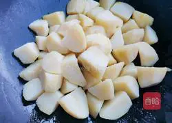 Illustration of how to make braised potatoes that are a hundred times more delicious than meat 11