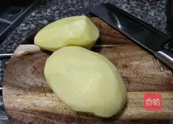 Illustration of how to make fried potatoes with garlic 1