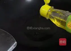 Illustration of how to tear cabbage by hand 3