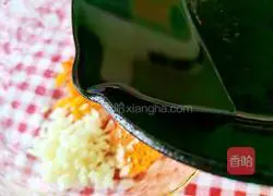 How to make cucumber preserved eggs Illustration 5