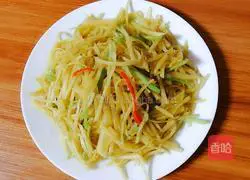 Illustration of how to make spicy and sour potato shreds 4