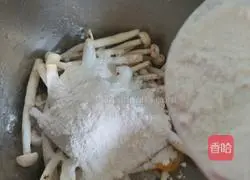 Illustration of how to make fried seafood mushrooms 7