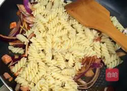 Illustration of how to make pasta 9