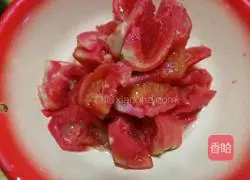 Illustration of how to stir-fry tomatoes and eggplants 2