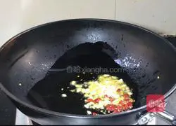 Illustration of how to make spicy and sour sweet potato leaves 3