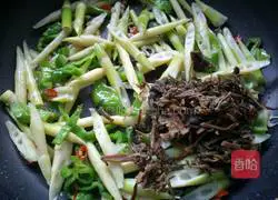 Illustration of how to make bamboo shoots and plum vegetables 12