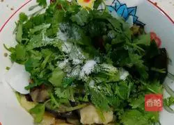 Illustration of hand-shredded eggplant 6