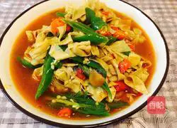 Illustration of how to make spicy tofu skin 6