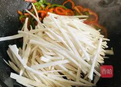 Illustration of how to make green pepper and king oyster mushrooms that are more delicious than meat 6