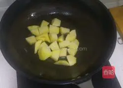 Illustration of how to make curry potatoes 2