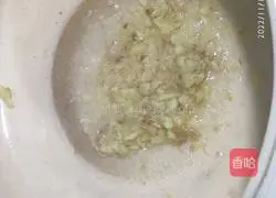 Illustration of how to mix plum vegetables and shredded bamboo shoots with rice noodles 4