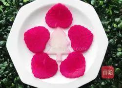 Illustration of how to make Rouge Red (an arrow through the heart) 21