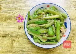 Illustration of how to make stir-fried loofah 8