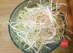 Illustration of how to make small mixed silver sprouts 2