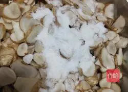 Illustration of making spicy Jerusalem artichoke pickles 2