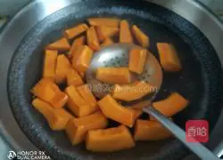 Illustration of how to make coconut-flavored pumpkin 2