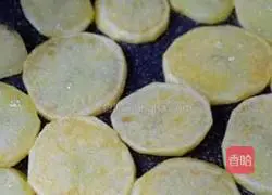 Illustration of how to make home-cooked potato chips 2