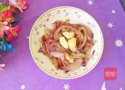 Illustration of how to stir-fry green apples with onions 12