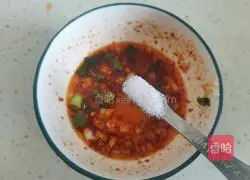 Illustration of how to make cold shredded chicken 7