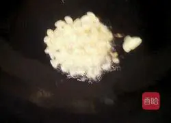 Illustration of how to make stir-fried cowpeas 5