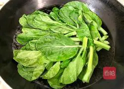 White Illustration of how to cook cabbage heart 3