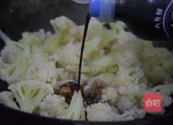 Illustration of how to make cauliflower with tomato sauce 7