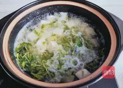Illustration of how to make toon tofu soup 7
