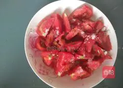 Illustration of how to make tomatoes mixed with sugar 3