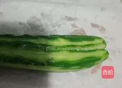Illustration of how to make cold cucumber 2