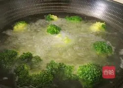 Illustration of how to make a flowering tree 5