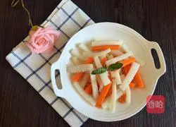 Illustration of how to make sweet and sour pickled radish strips 6