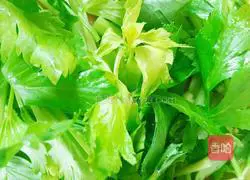 Illustration of how to make beef with onions 6