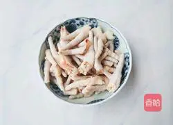 Illustration of how to make cold potato and chicken feet 2