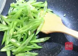 Illustration of how to make plain fried double strands 5